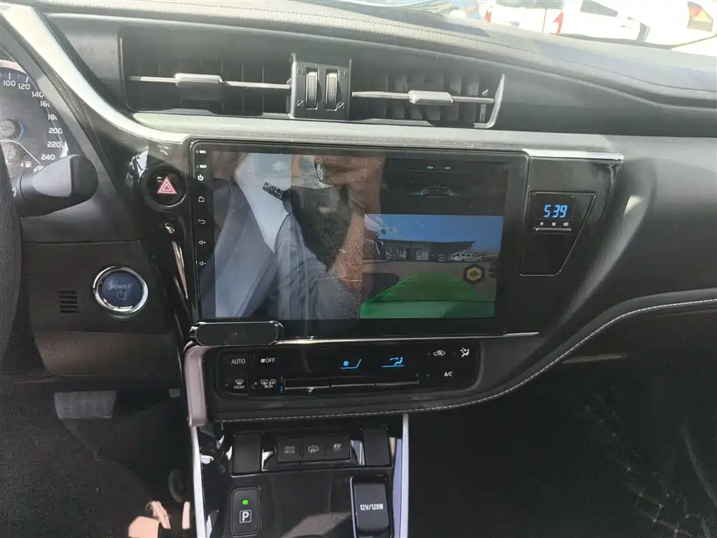 Corolla dual engine E+2019 1.8L E-CVT leading version