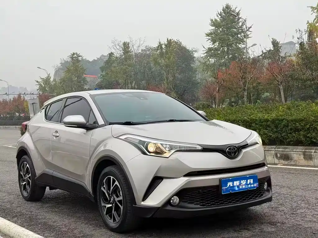 Toyota C-HR 2020 2.0L Leading Version