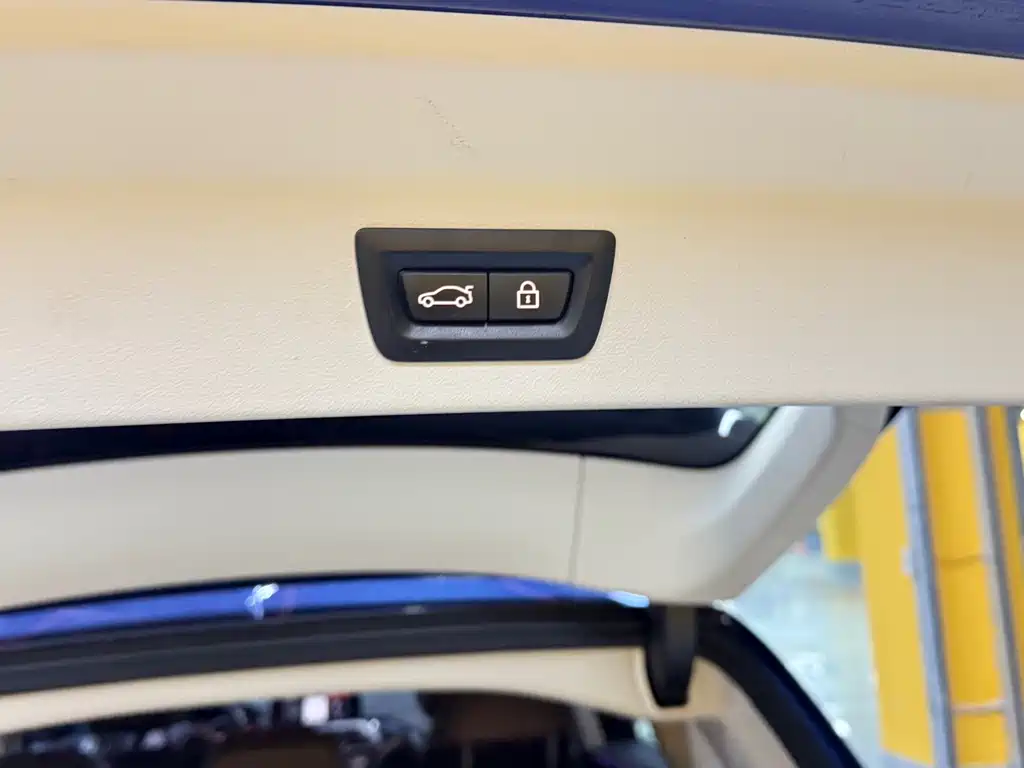 BMW X3 2019 xDrive28i M sports suit