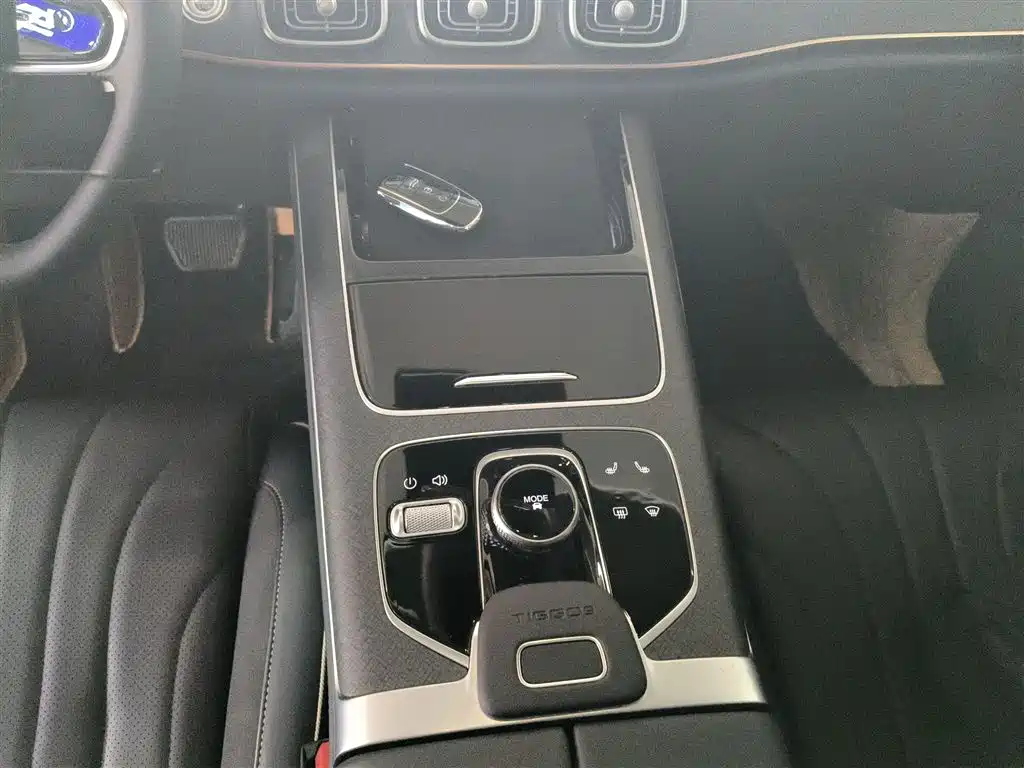 Tiggo 9 2023 2.0T dual-clutch two-wheel drive leading version 5 seats