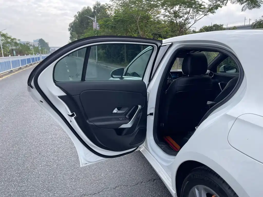 Mercedes-Benz A-class imported 2019 A 200 dynamic type