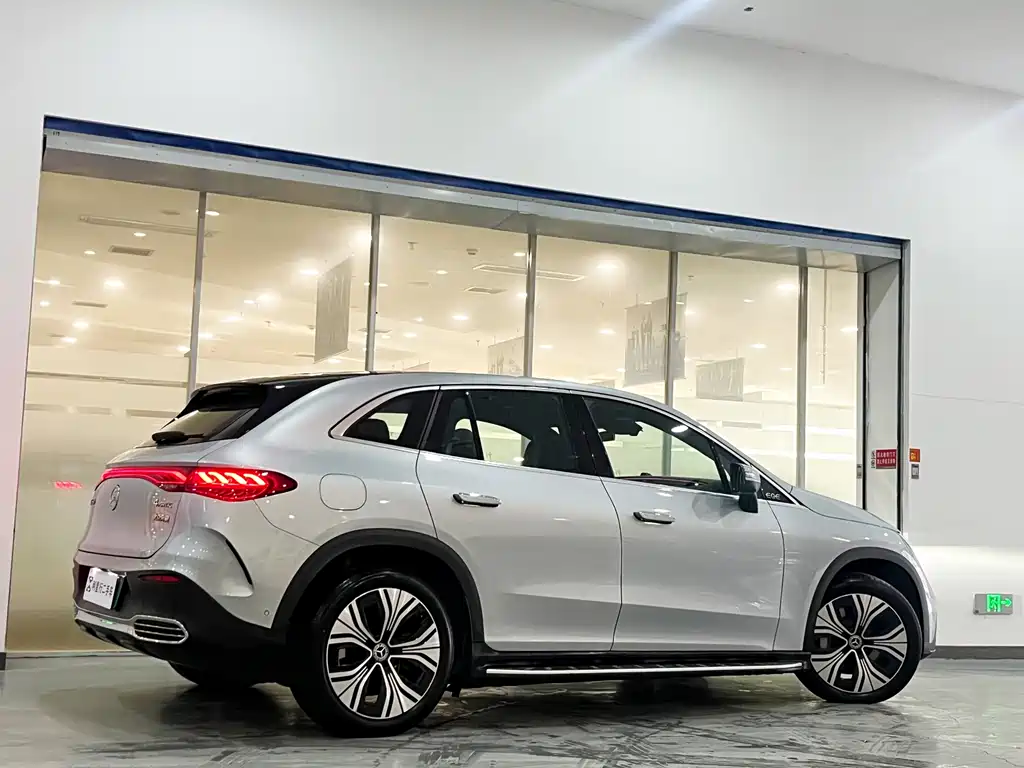 Mercedes-Benz EQE SUV 2023 350 4MATIC Deluxe Edition