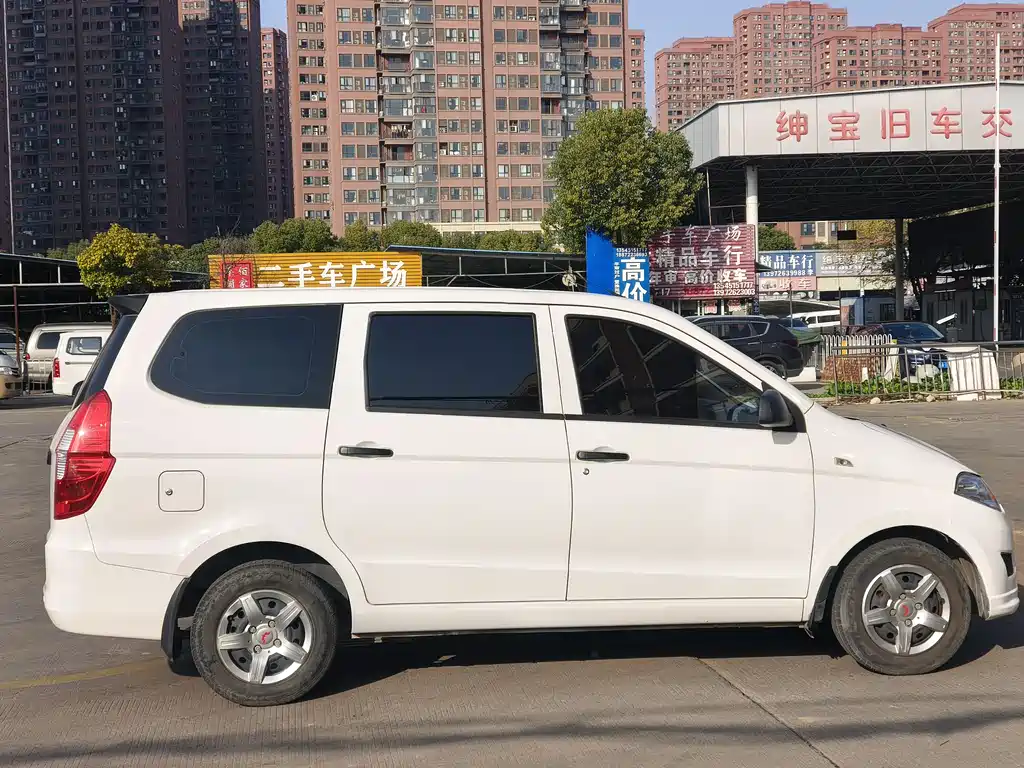 Wuling Hongguang 2021 Model 1.5L S Basic LAR