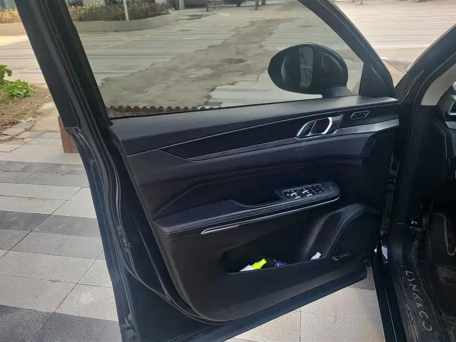 Lynk & Co. 01 2021 2.0 TD two-wheel drive Pro