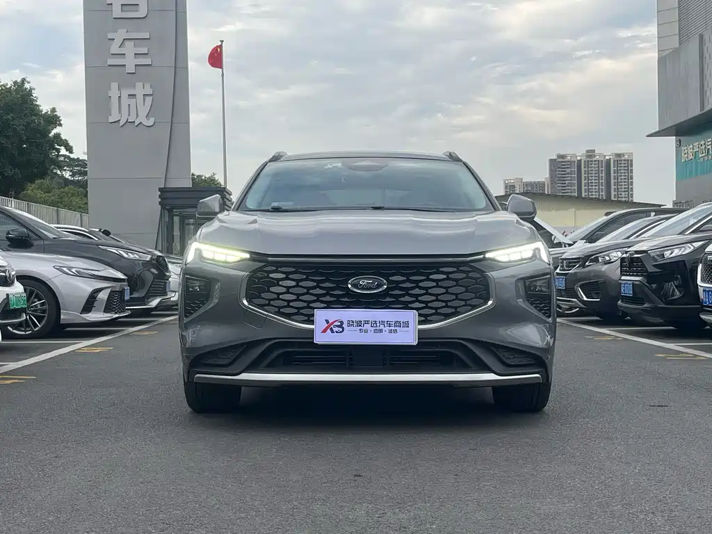 EVOS 2022 EcoBoost 245 Fashion Edition