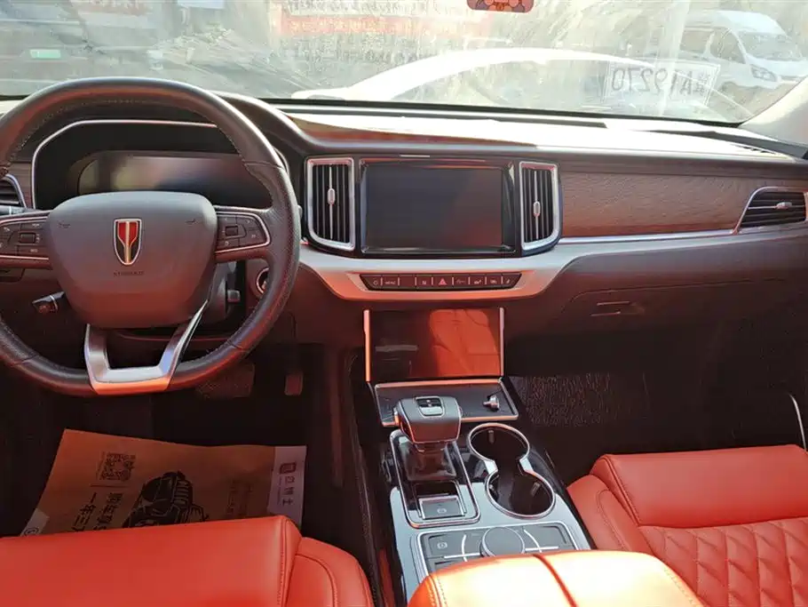 Hongqi HS7 2022 2.0T DCT two-wheel drive Zhilian Qichang edition five-seater