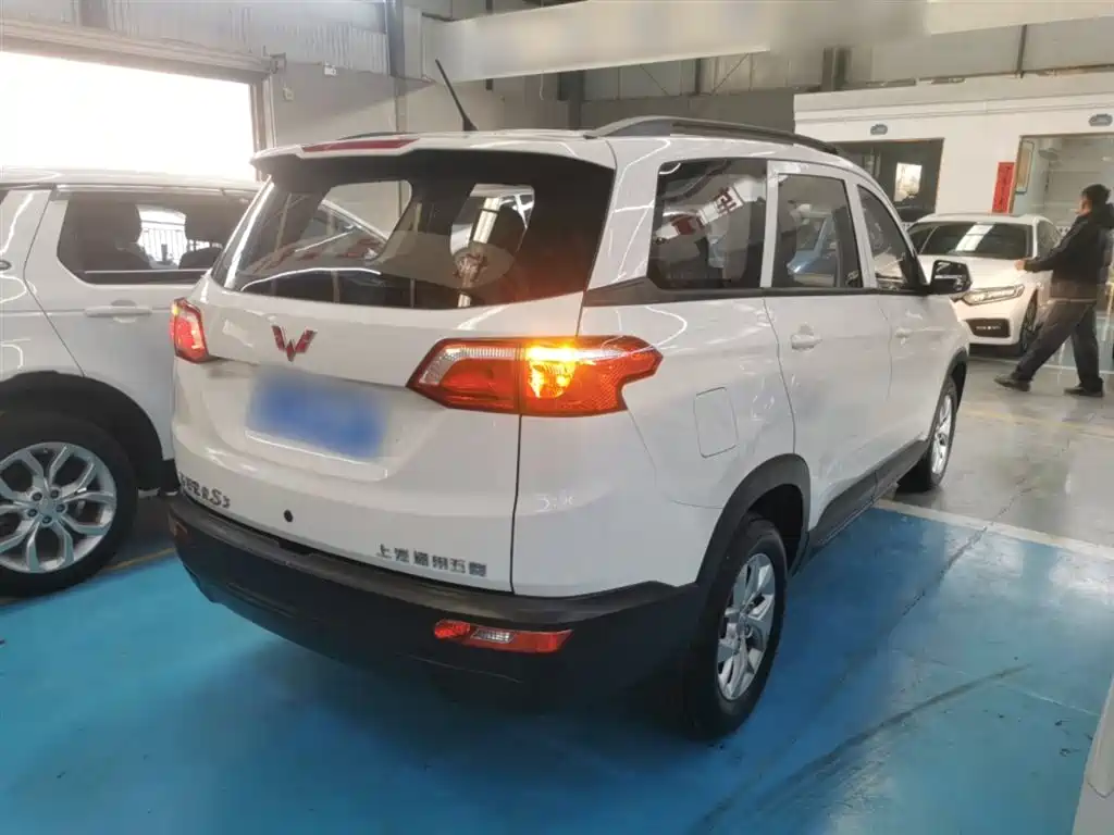 Wuling Hongguang S3 2019 1.5L manual Standard Type Country VI
