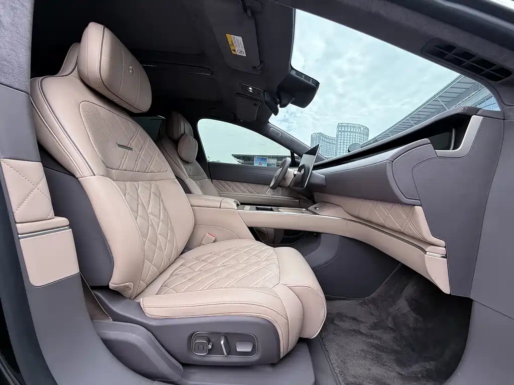 Nio ET9 2025 102kWh Signature Edition