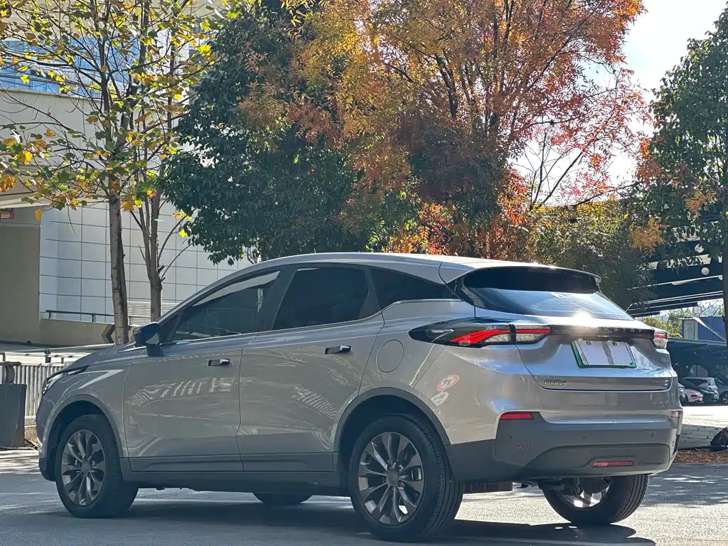 Geely Geometry C 2022 Blueberry C400