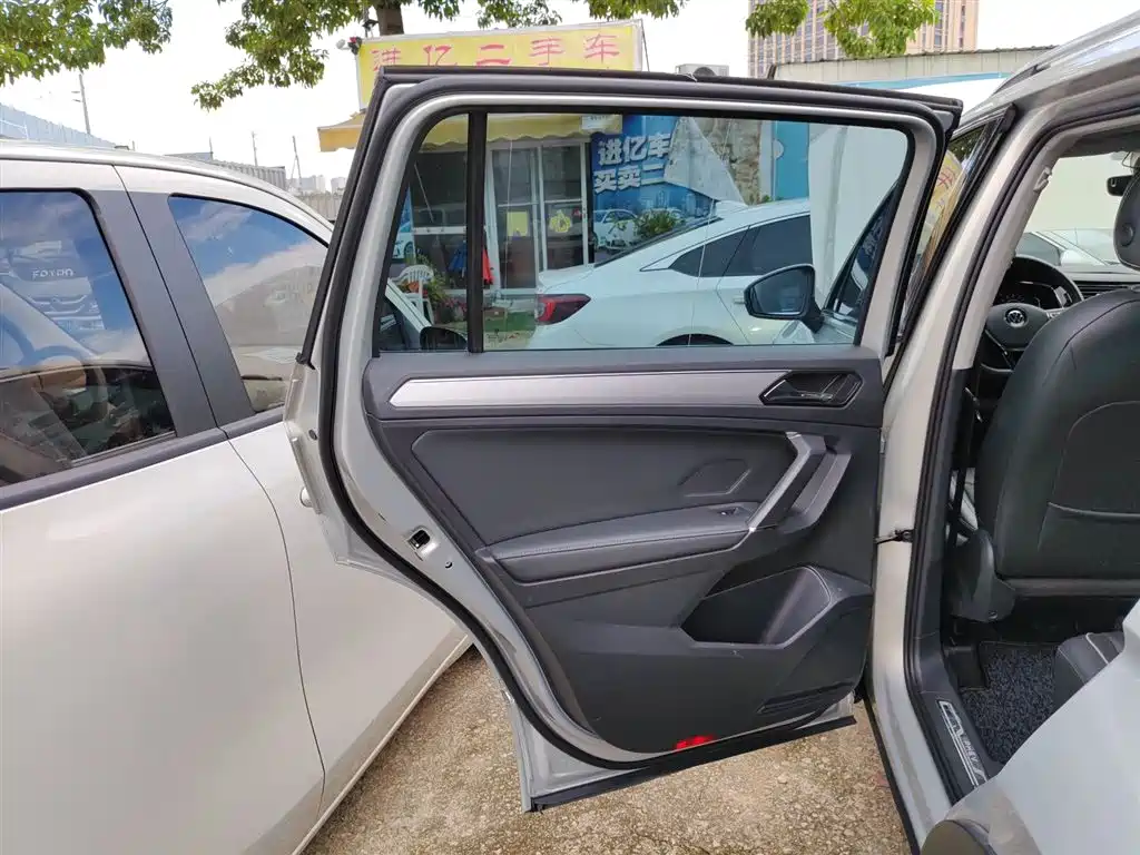 Фото машины 28