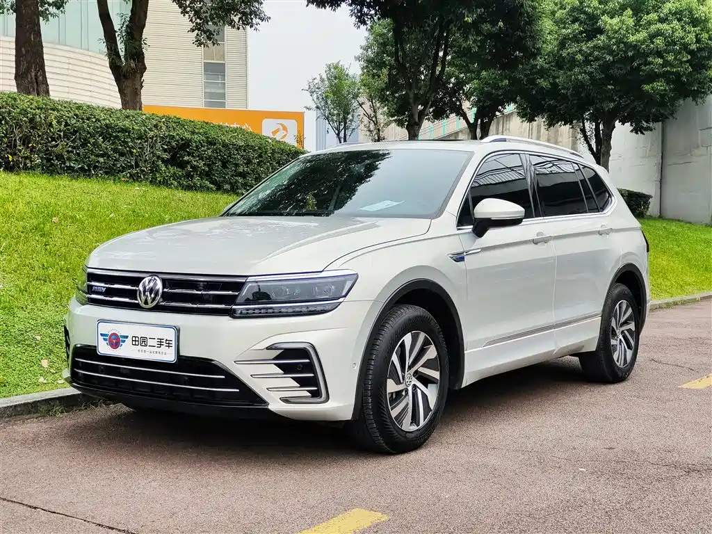 Подключаемый гибрид Tiguan L New Energy 2020 мощностью 430 л.с. Премиум-версия