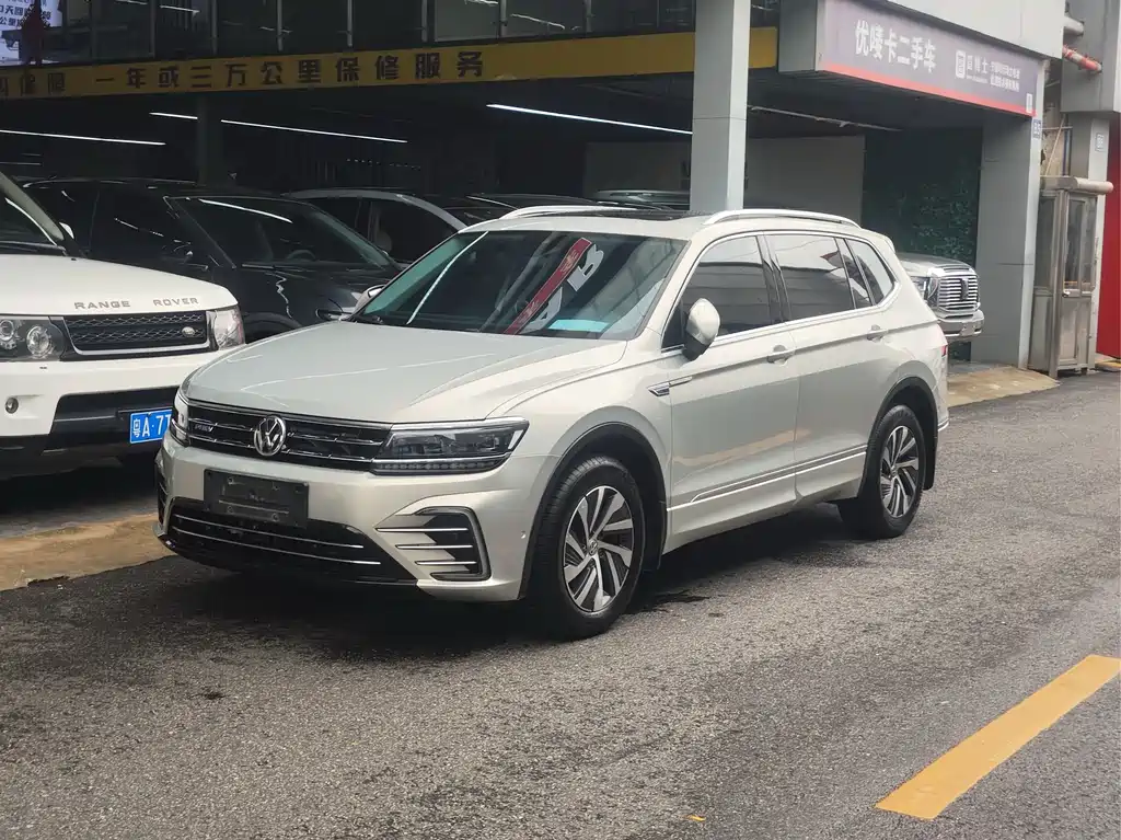 Подключаемый гибрид Tiguan L New Energy 2020 мощностью 430 л.с. Ultimate Edition