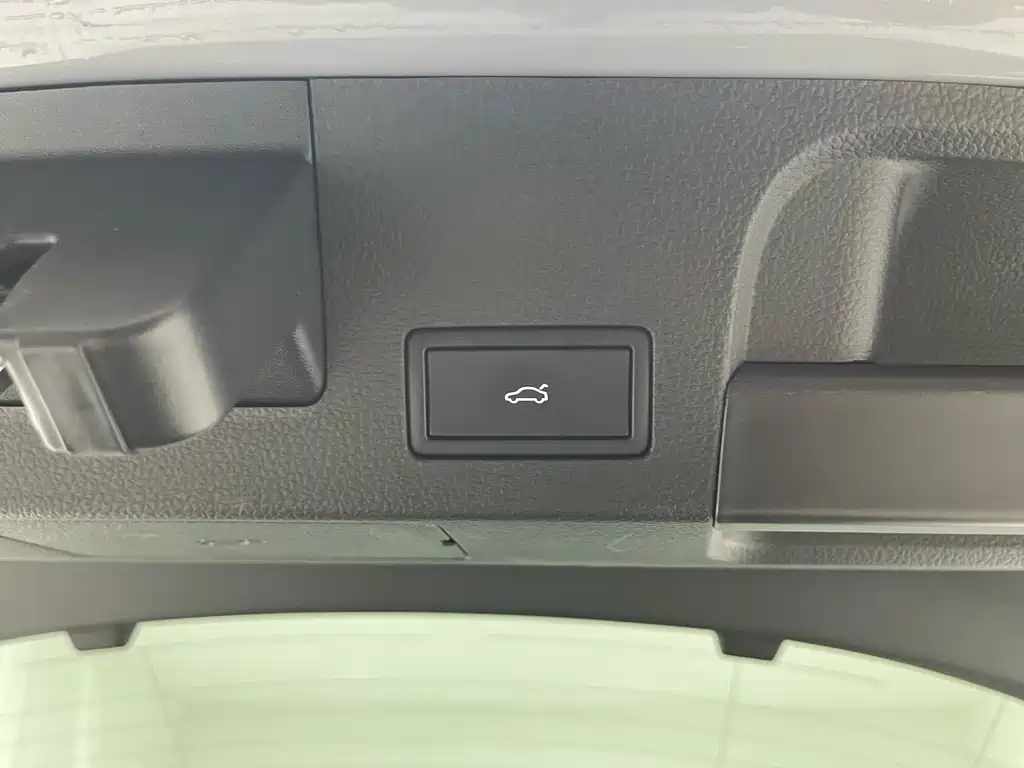 Фото машины 33