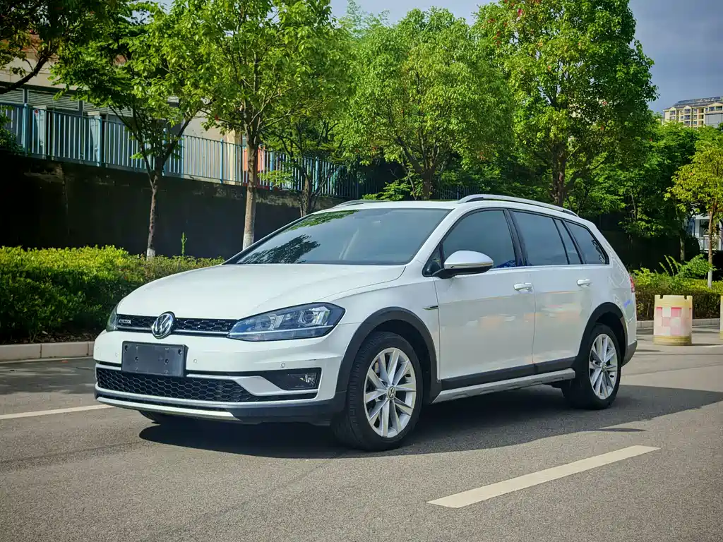 Golf imported 2019 model 1.8 TSI travel edition