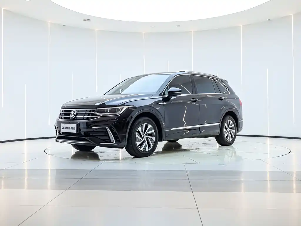 Подключаемый гибрид Tiguan L New Energy 2023 мощностью 430 л.с. Премиум-версия