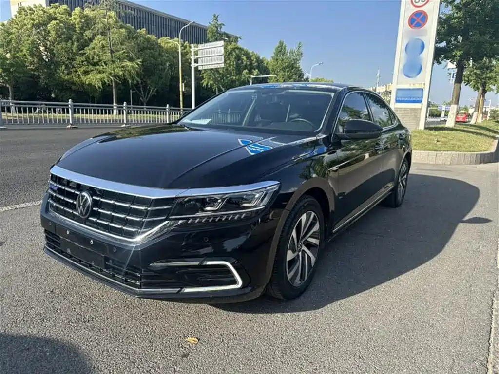 Гибридный Passat New Energy 2020 мощностью 430 л.с. Делюкс-версия Country VI