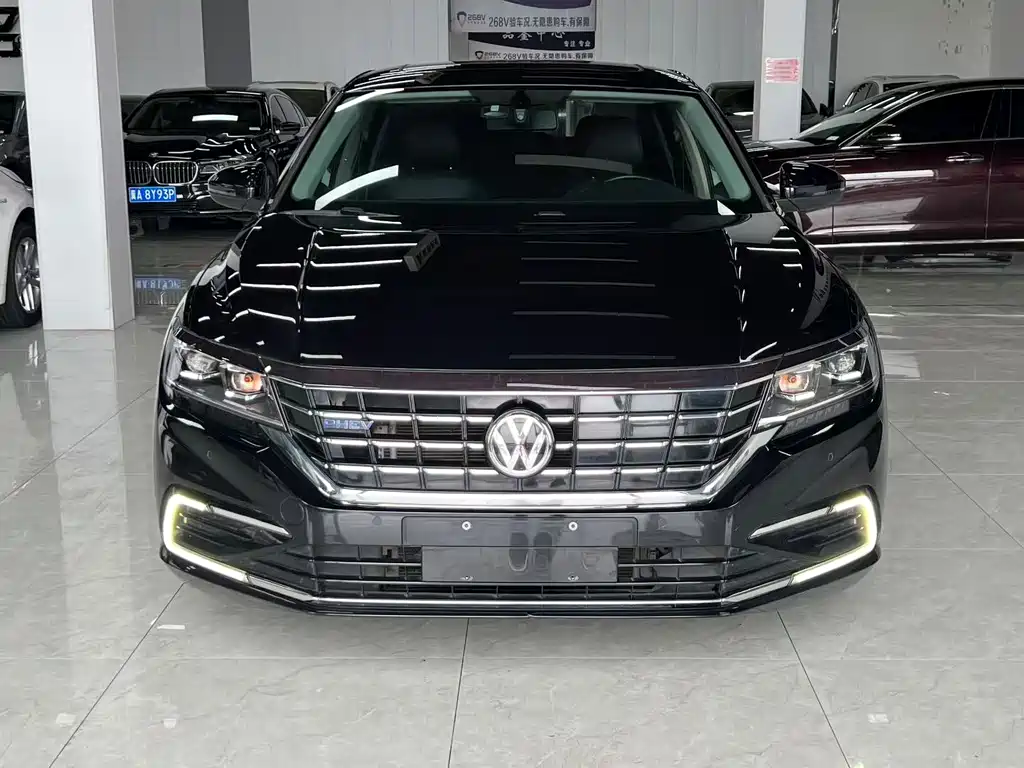 Гибридный Passat New Energy 2020 мощностью 430 л.с. Elite Edition Country VI