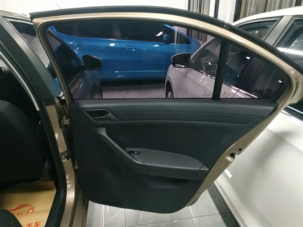 Фото машины 27