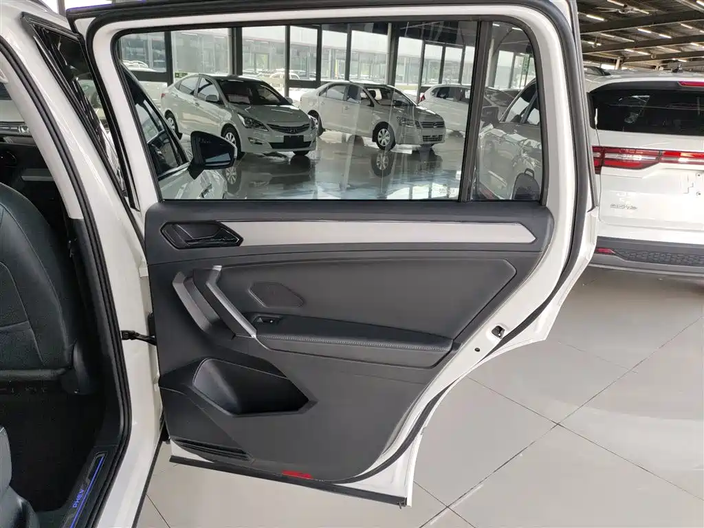 Фото машины 26