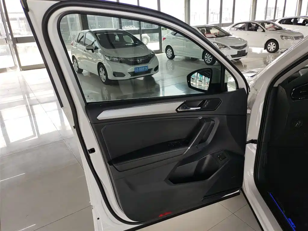 Фото машины 27