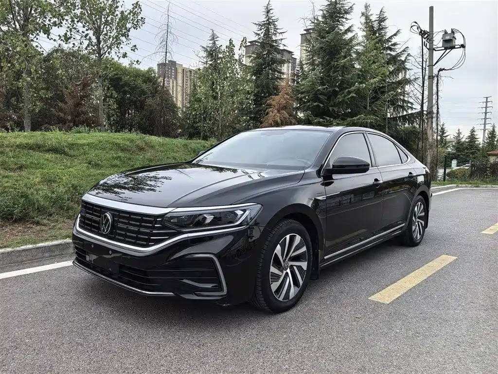 Гибридная версия Passat New Energy 2022 мощностью 430 л.с. Elite Edition