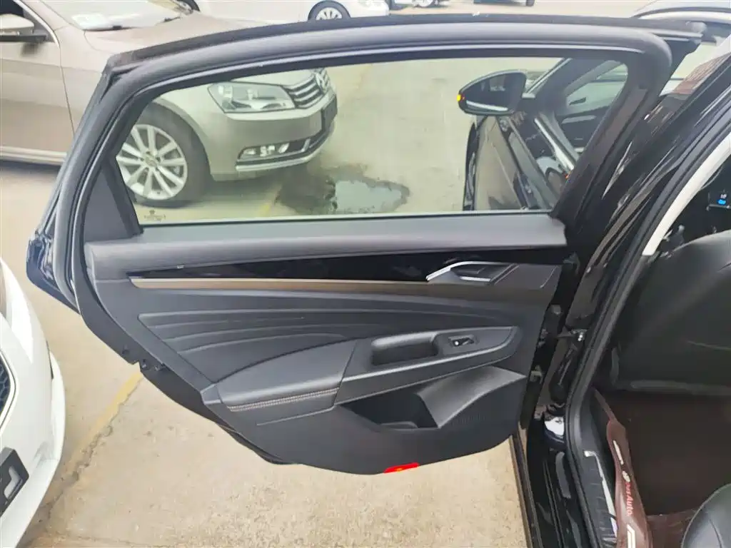 Фото машины 28