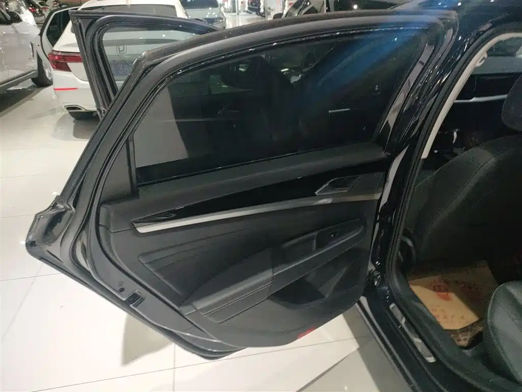 Фото машины 28