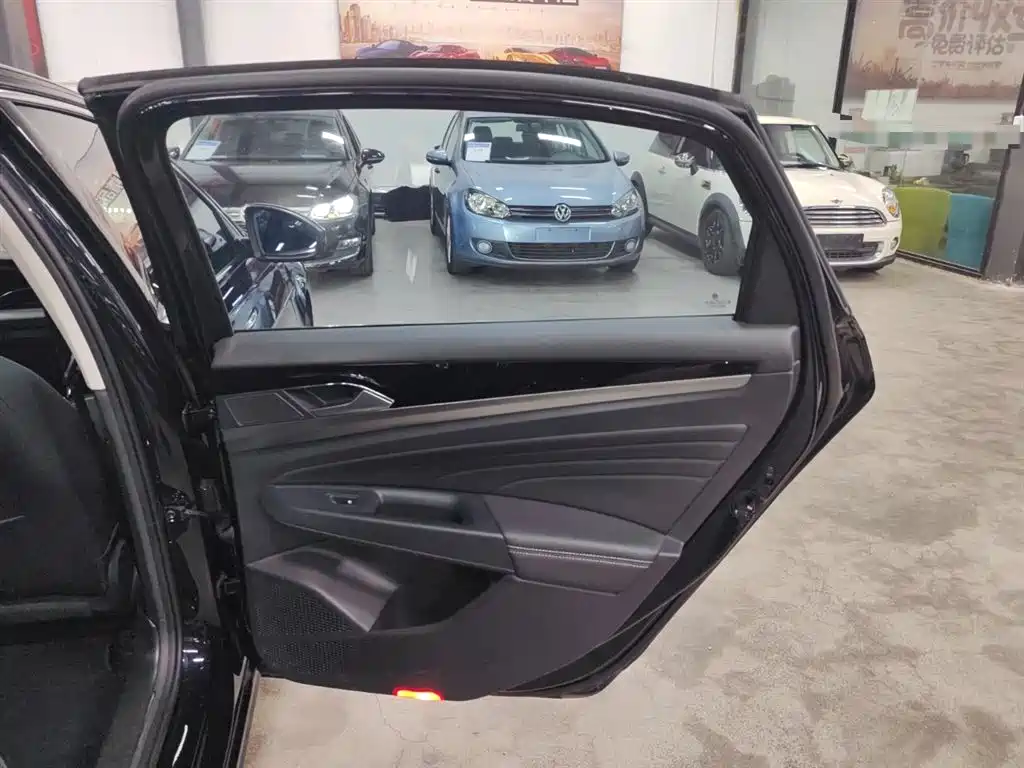 Фото машины 26