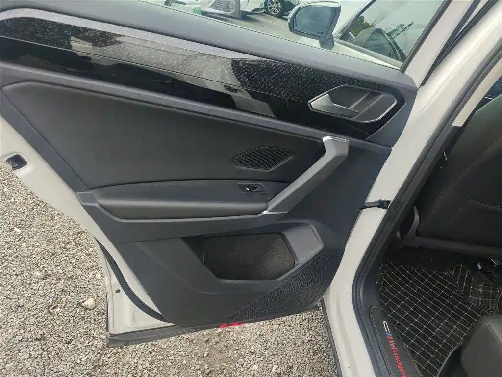 Фото машины 28