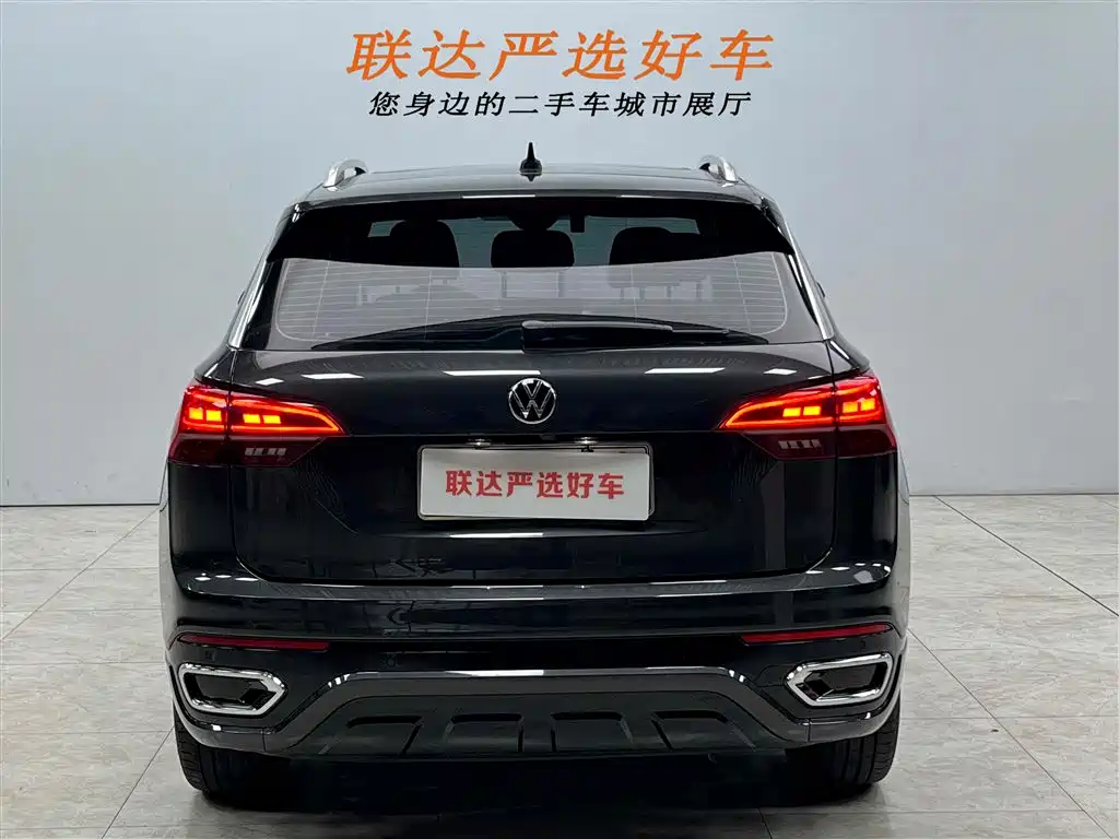 Фото машины 24