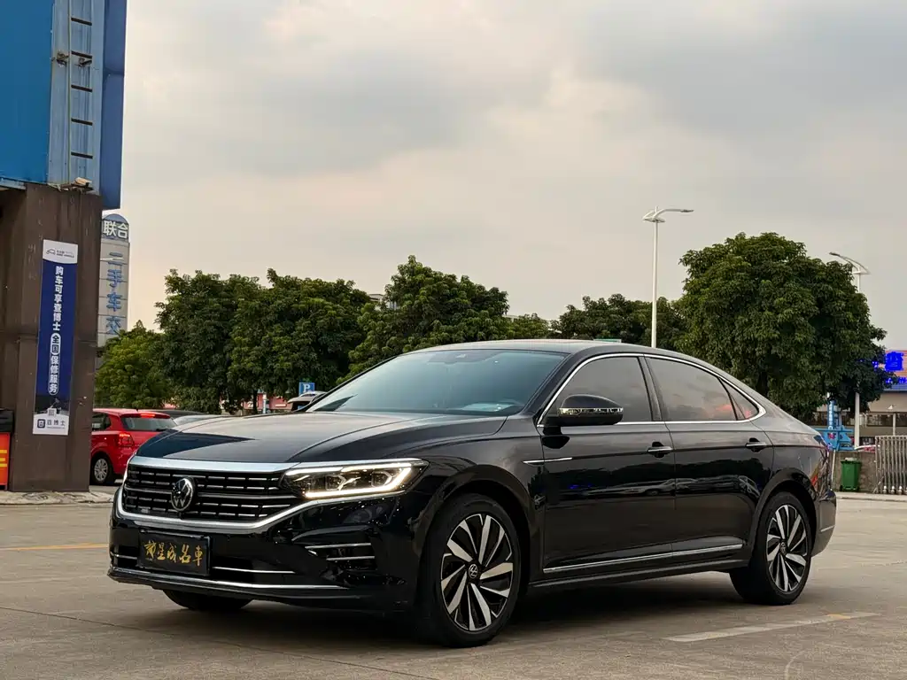 Passat 2025 Outstanding 380TSI Longyao Edition