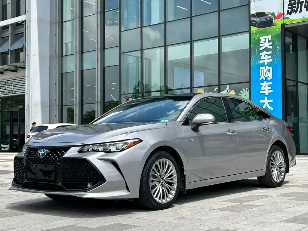 Asia Dragon 2019 dual-engine 2.5L XLE Premium Edition Country V
