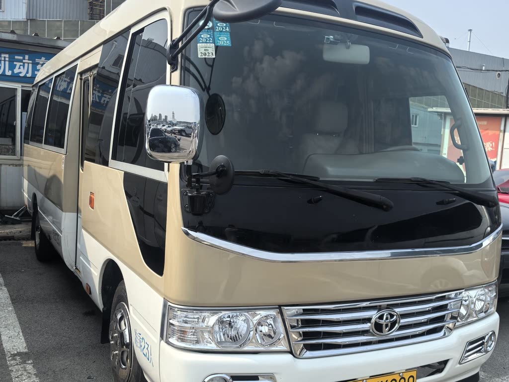 Costa 2019 4,0-литровый автомобиль класса люкс GRB53L-ZEMNK с подлокотником на 23 сиденья, 9 г