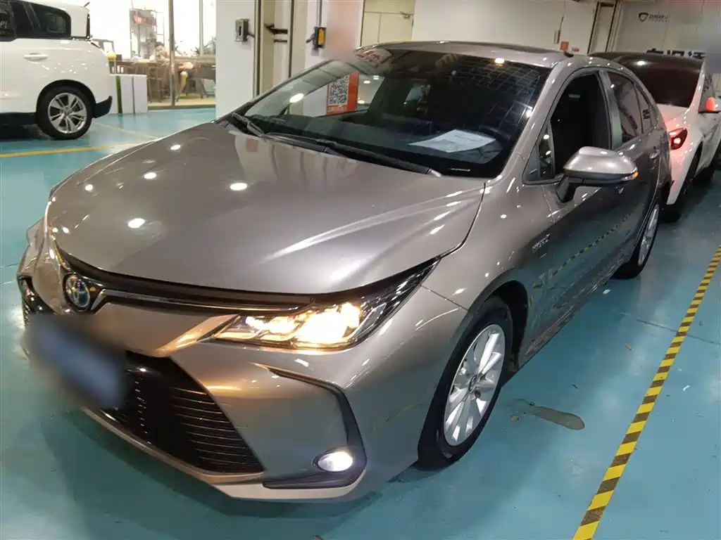 Corolla 2021 Twin Engine 1.8L E-CVT Elite