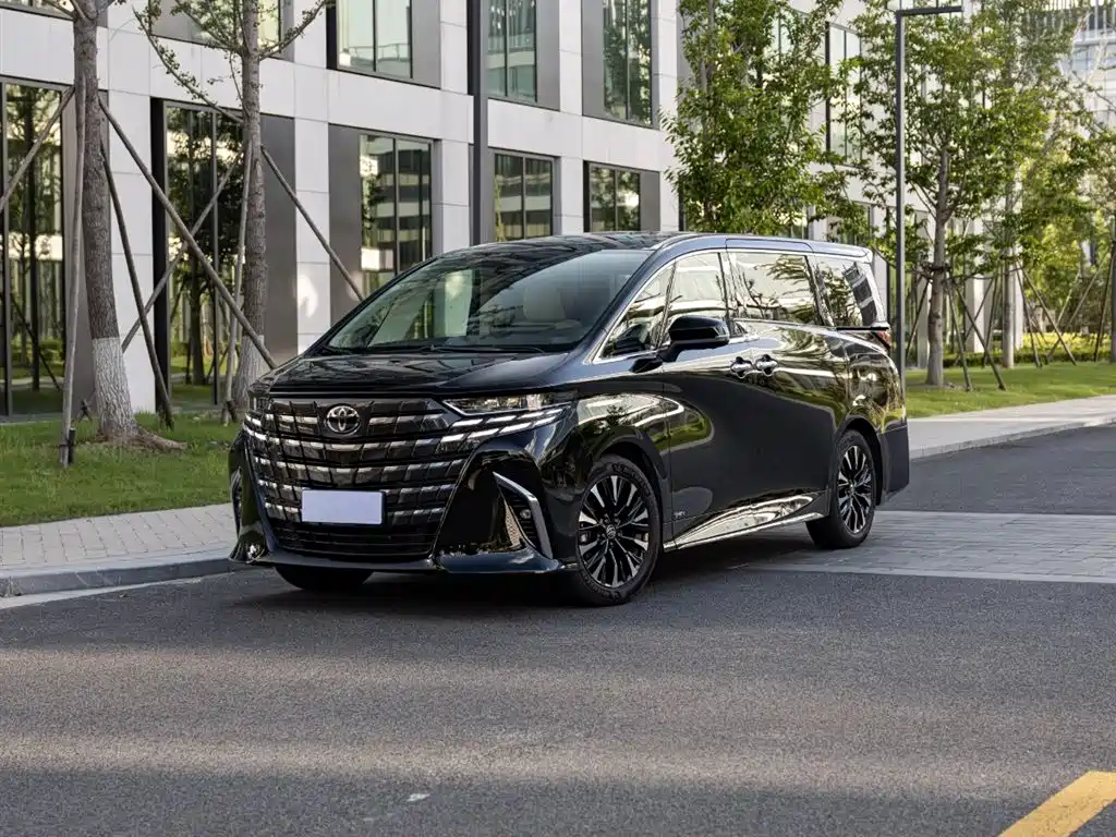 Elfa 2024 Двухмоторный 2,5-литровый автомобиль Премиум-класса