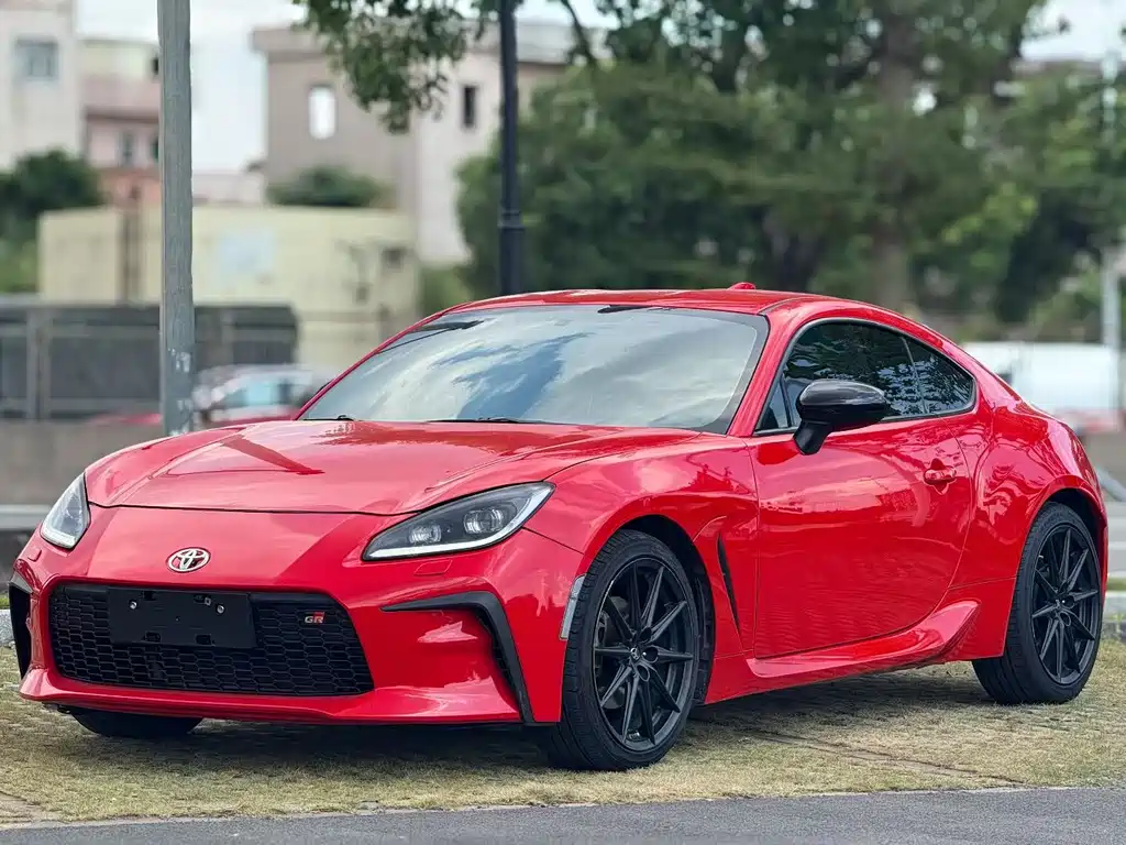 Toyota 86 2022 GR 86 2,4л версия с ручным управлением