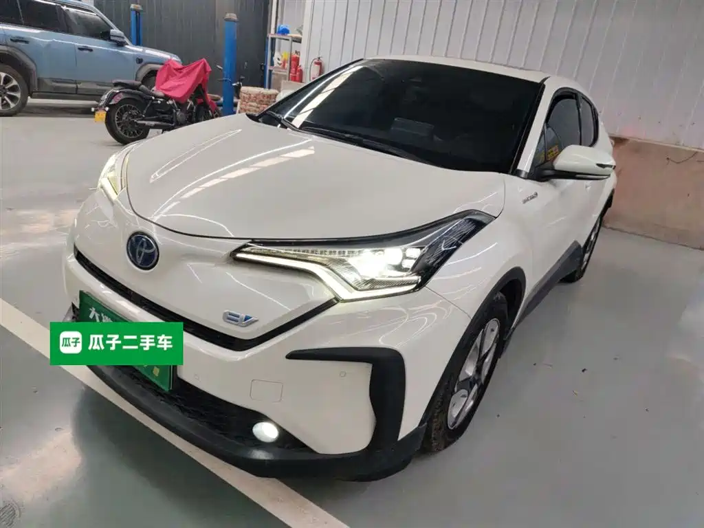 Toyota C-HR EV 2020 Premium Sunroof Version