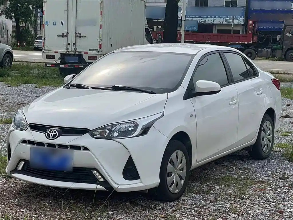YARiS L Enjoy 2021 1.5L CVT Leader