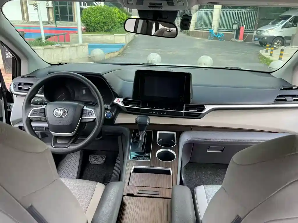 Фото машины 10