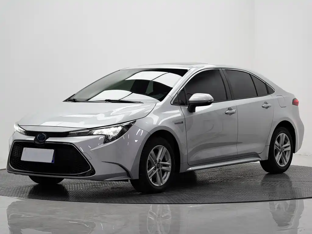 Regal 2022 Twin Engine 1.8H E-CVT Deluxe