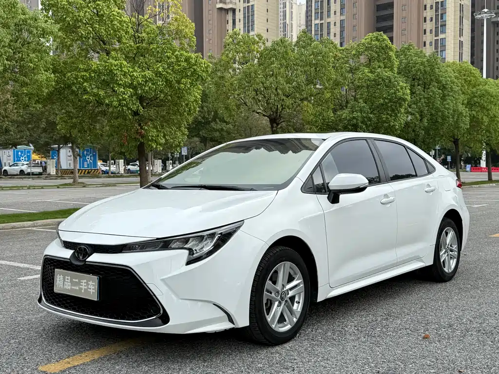 Regal 2022 185T CVT Luxury Edition