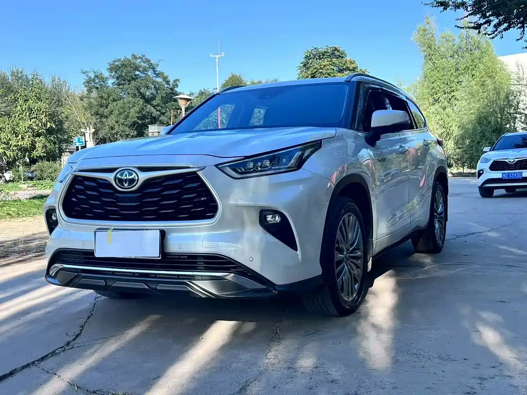 Highlander 2022 dual-engine 2.5L four-wheel drive deluxe edition 7-seater