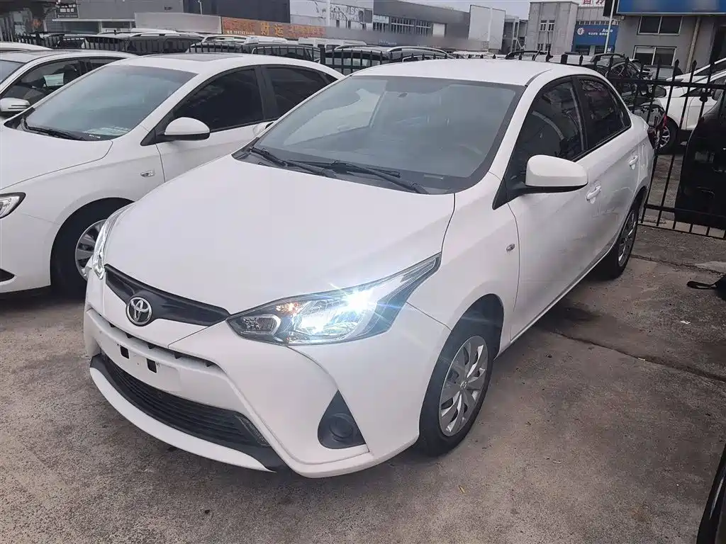 YARiS L Enjoy 2020 1.5L CVT Leader