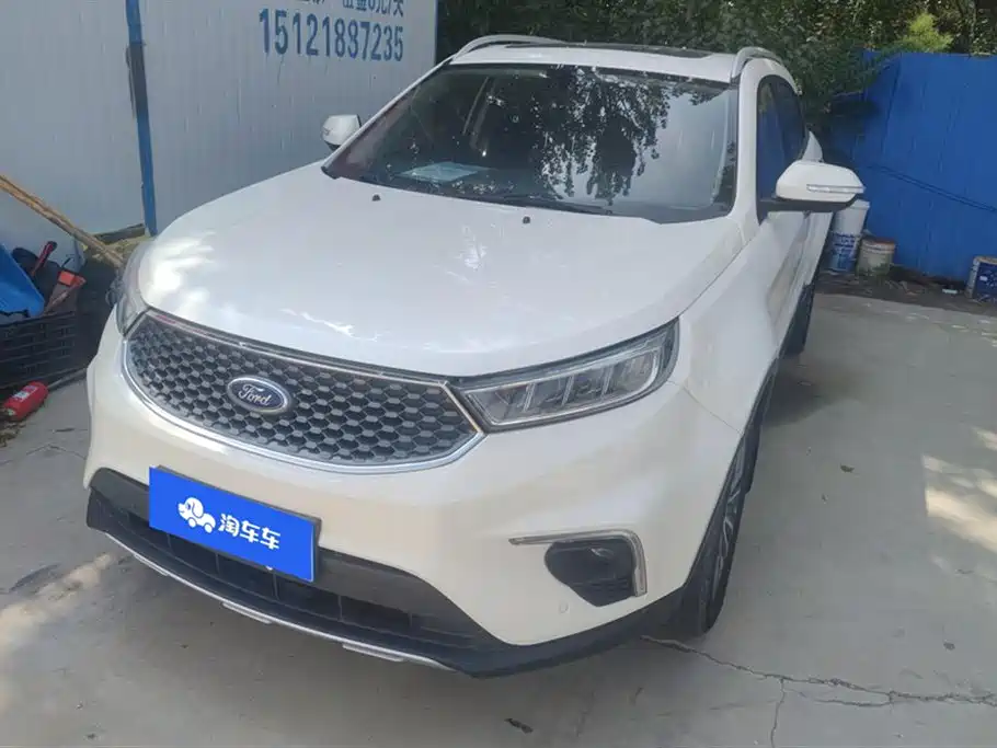 Collision 2019 EcoBoost 145 CVT Premium Link State V