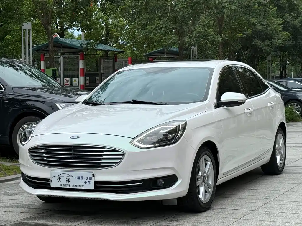 Furuisi 2019 model facelift 1.5L automatic warranty type Country V