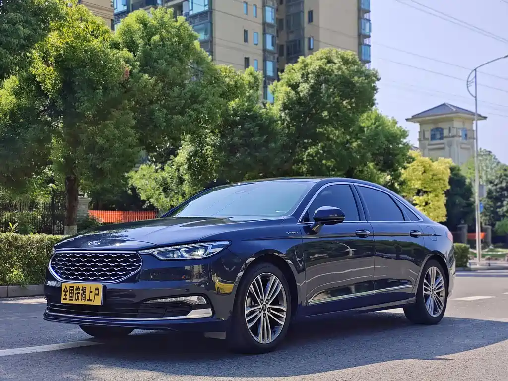 Taurus 2019 EcoBoost 245 Vignale Премиум-класса