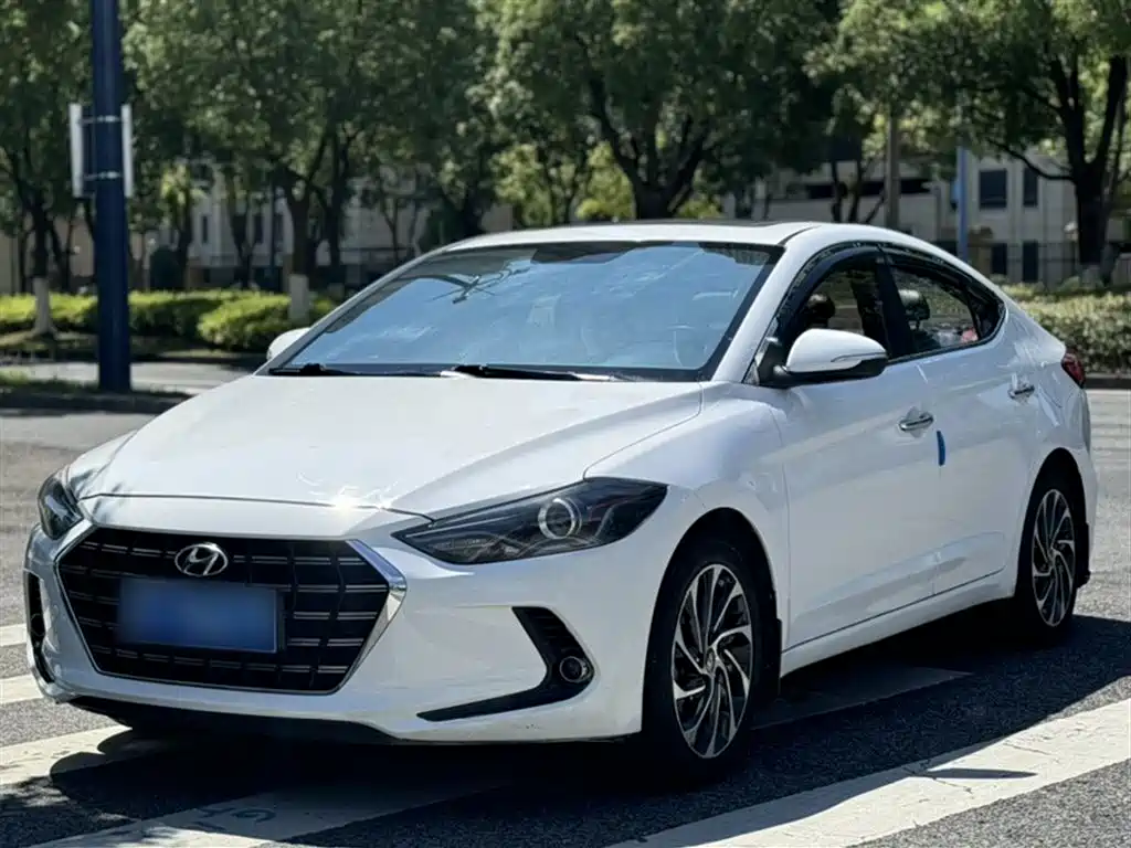 Leading the 2019 1.4T dual-clutch dazzling*dynamic type