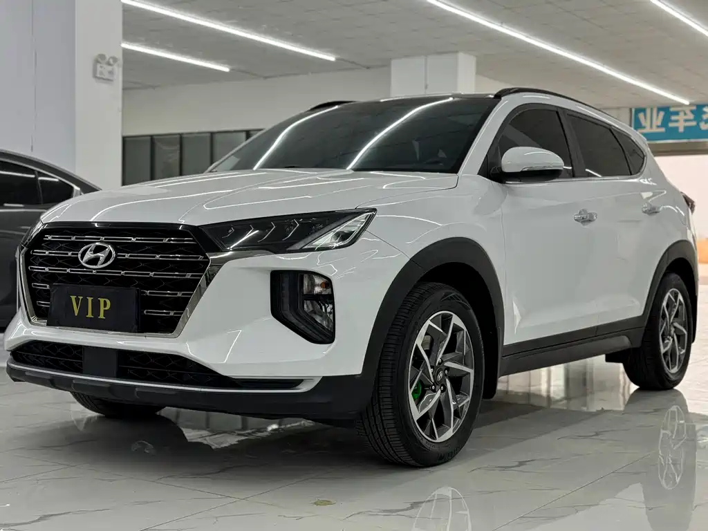 Tucson 2020 280TGDi с двумя приводами GLS в модной версии Country VI