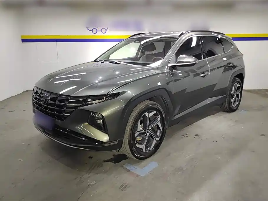 Tucson 2023 Tucson L 1,5T с автоматическим приводом на два колеса LUX Premium Edition
