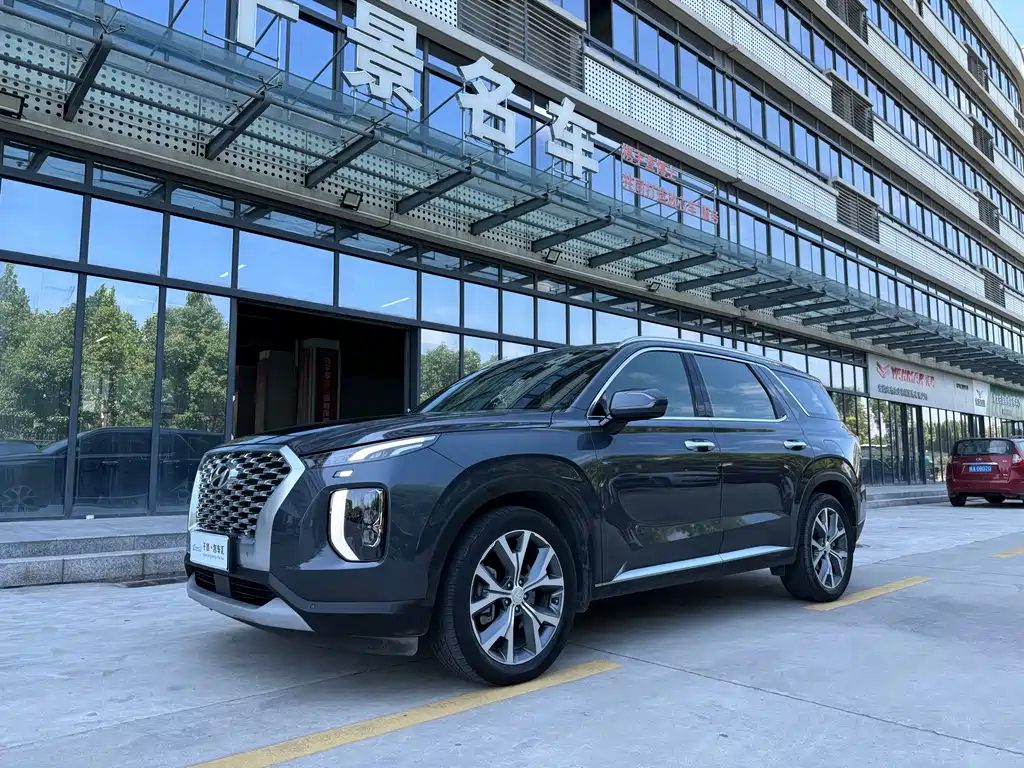Paristi 2021 3,5-литровый автоматический полноприводный GLS